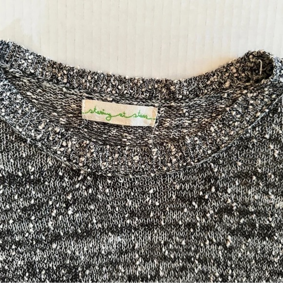 Staring at Stars Woman’s Black & White Nubby Knit Crop Long Sleeve Sweater M - Picture 5 of 8